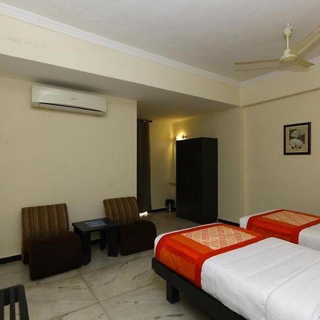 Oyo Flagship 470 Us Consulate Hotel Chennai Exterior photo
