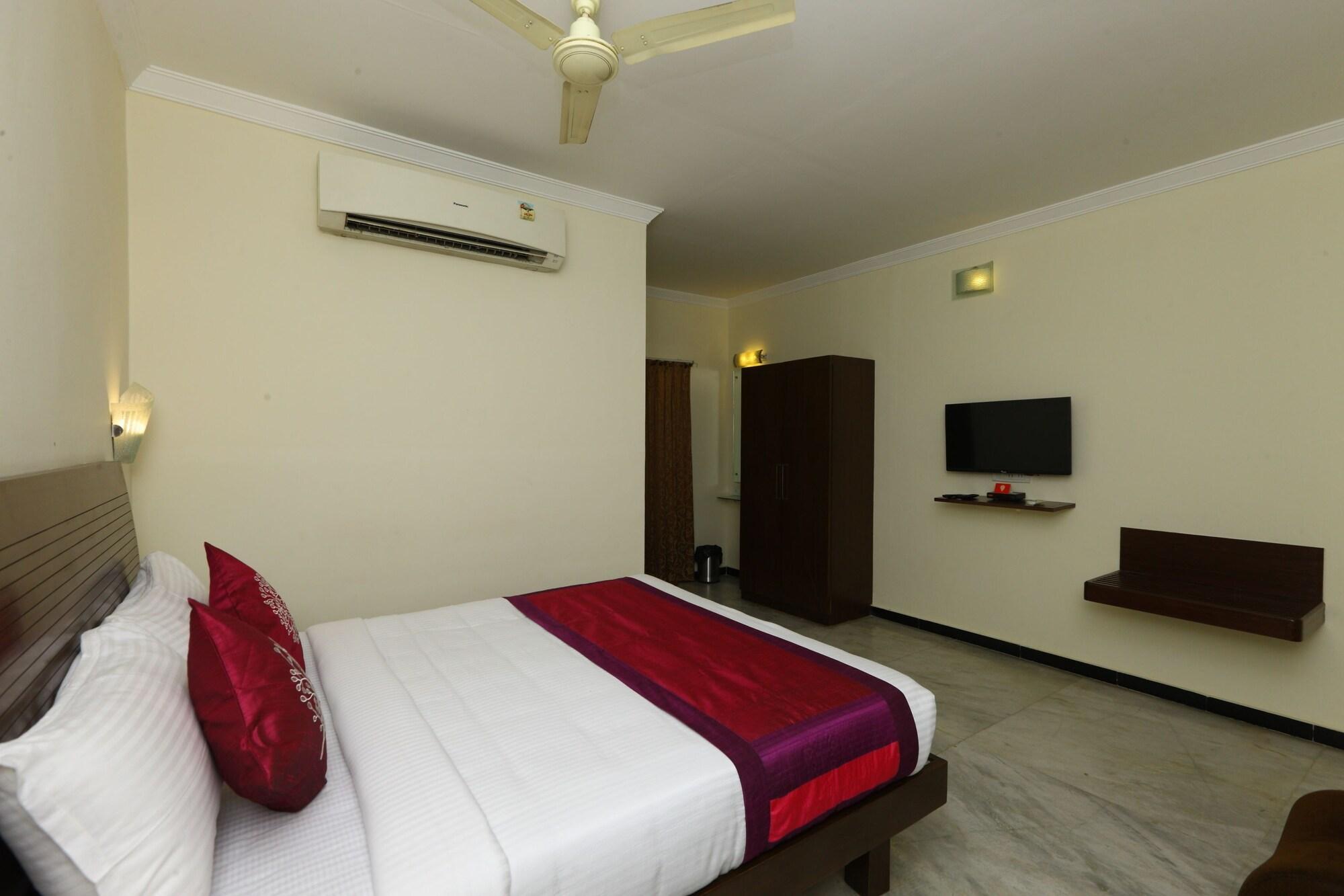 Oyo Flagship 470 Us Consulate Hotel Chennai Exterior photo